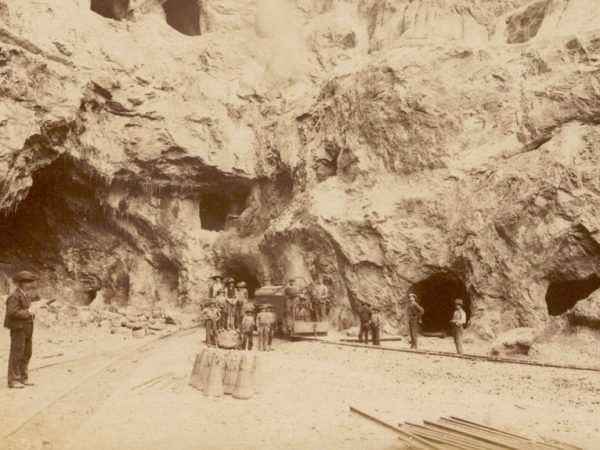 Women and Children in the Huelva Mines