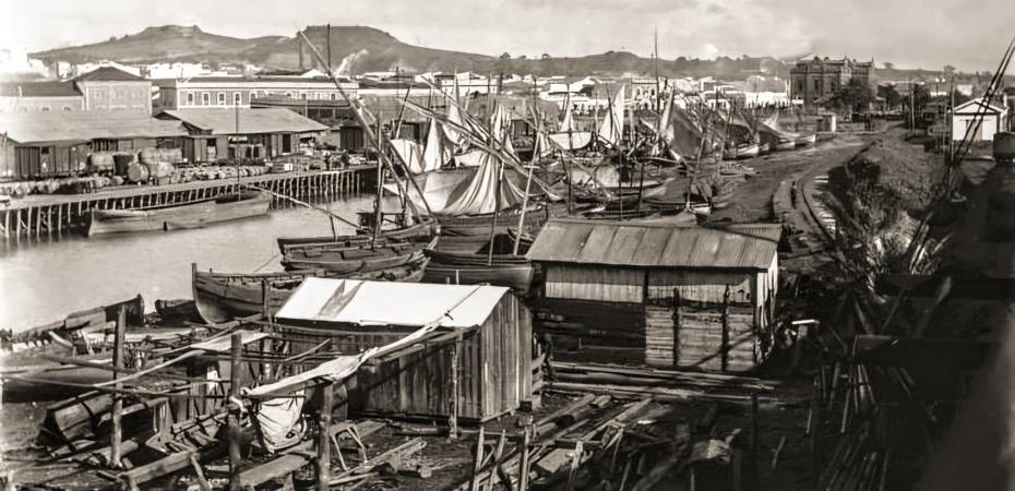Huelva fishing port with the Seville Station in the background