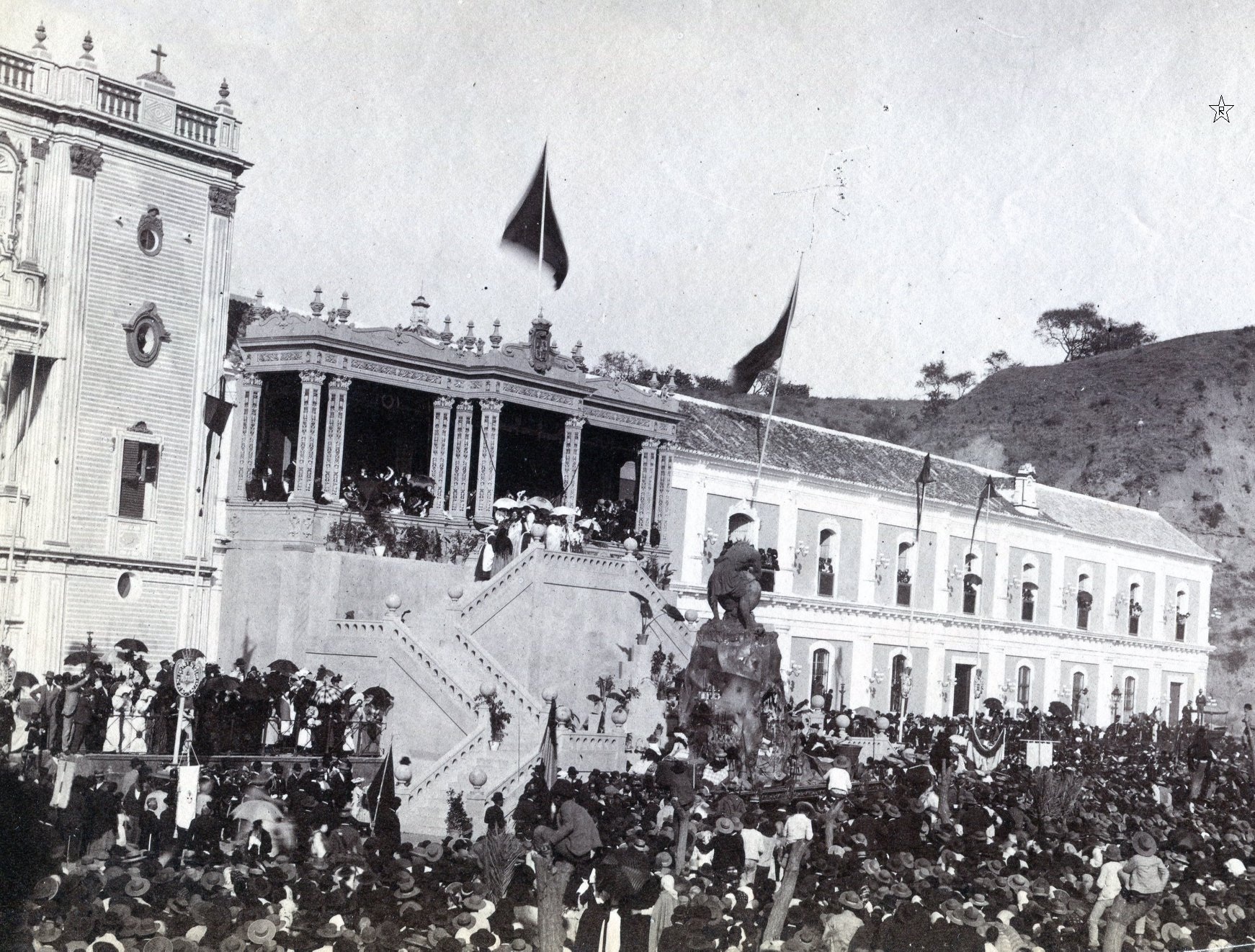 Royal Procession in Merced Square during the IV Centenary celebrations October 1892